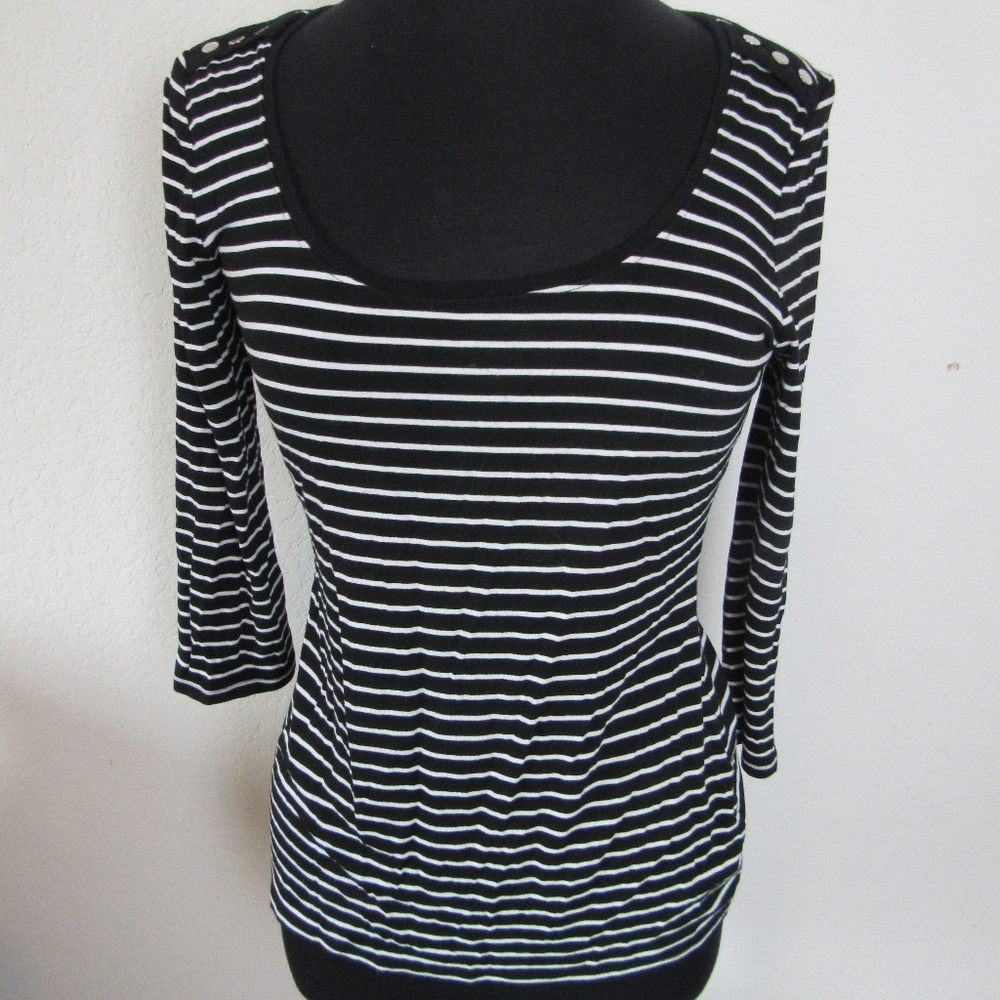 White House  Black Market black & white stripe.  E